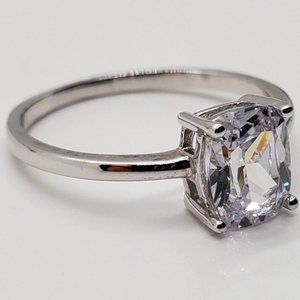 premium cubic zirconia ring in sterling 2ct Beautiful size 10 ring. 2 CTW